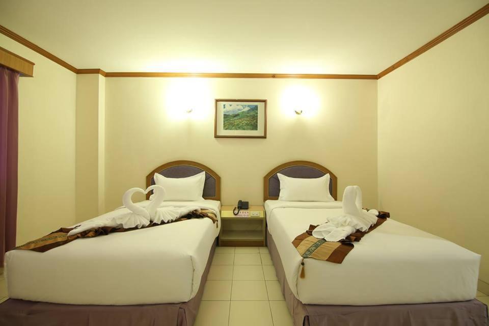 Oliver Hotel Dannok Sadao Bagian luar foto